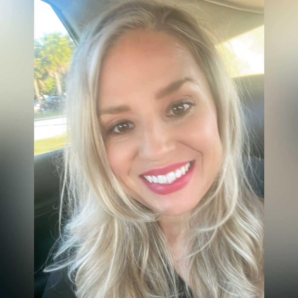 Meet your Posher, Vanessa